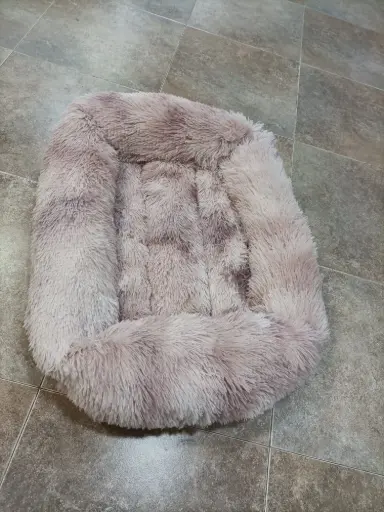 [8211682904476] Cuna/cama Rosa Anti Estrés perro 75*58*21cm